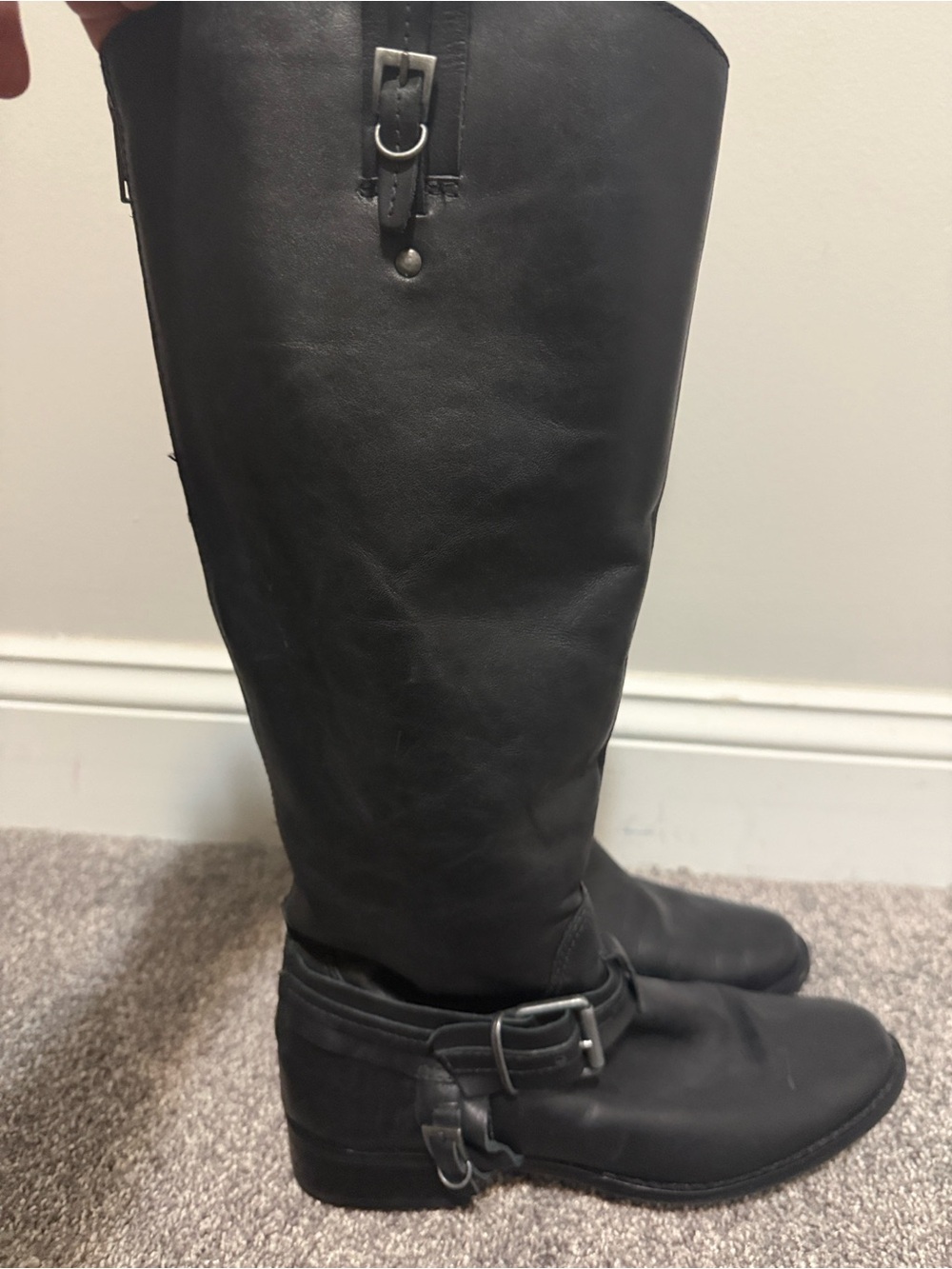 Black Knee-High Back Zip Leather Riding Boots